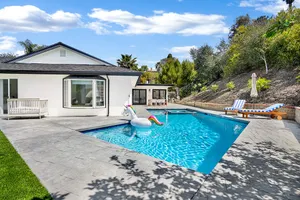 Image of Newly Remodeled w/Pool/Hot Tub