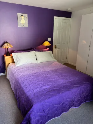 Image of 3 Bedroom 2nd Floor Unit - commute to Boston