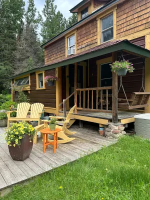 Image of Cabin with Fireplace and Private Woodland Setting