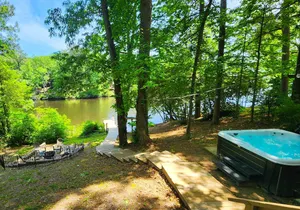 Image of Lakeside Cabin - Hot Tub, Firepit, Kayak, Arcade