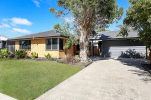 Image of Higgins-Newly renovated house in central position