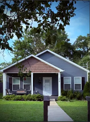 Image of Modern and Charming Cottage