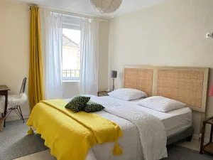 Image of Bright new apartment in waterfront building