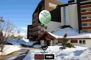 Image of Superb view+Swim Pool+Smart TV+Netflix+Projector