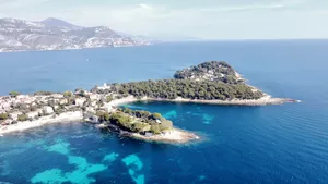 Image of Apartment with 2 terraces, incredible sea view in private domain