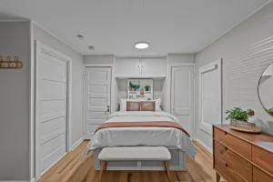 Image of Beautiful Boulevard Bungalow - Studio Apartment