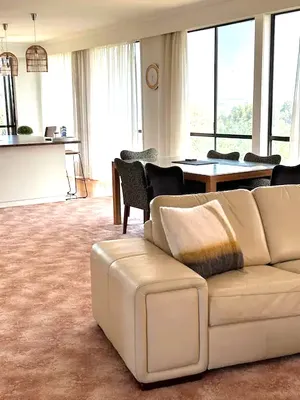 Image of Comfortable rural house with lake views