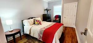 Image of Charming Cute Convenient 2 mi to Downtown and UGA