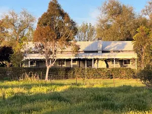 Image of Chaffcutters Cottage - Pet friendly cottage in idyllic rural setting.