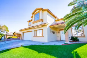 Image of Oasis: pool, spa, EV charger, maximum 10 guests