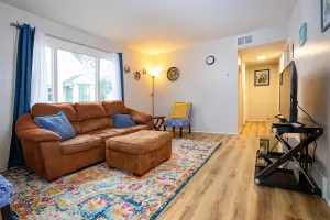 Image of Cozy home on a quiet street