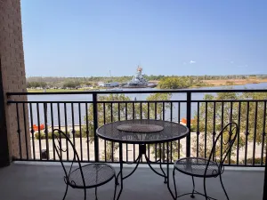 Image of Riverfront Paradise! 5