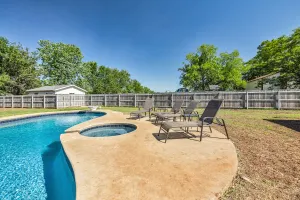 Image of Full HOME with 2 KING BEDS and a POOL