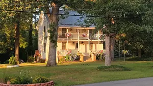 Image of Small 1897 Farm House, super cozy on two acres