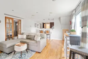 Image of Cozy cottage in downtown Hudson, WI!