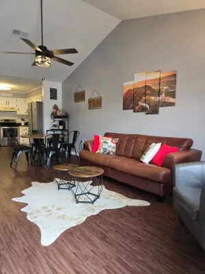 Image of Cali Vibes in the Heart of Georgia. (Stadium Walk)