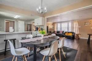 Image of Comfy, Convenient, and Clean 3BR Retreat near BGSU