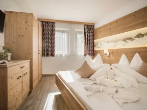 Image of new 2br apartment with balcony, next to ski lift