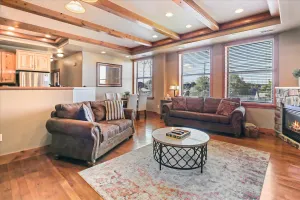 Image of Charming Condo on Historic 25th Street