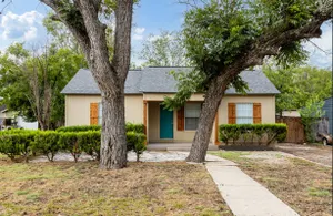 Image of Craftsman Cottage - Downtown
