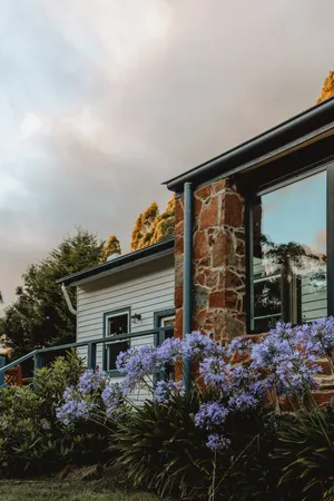 Image of Naivasha Cottage with antique outdoor bath