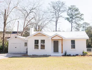 Image of Cozy Historic District Cottage