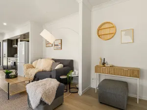 Image of Well decorated cozy 3BR home at Browns Plain