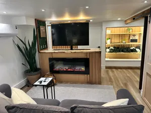 Image of Luxury 5 min from the Airport!