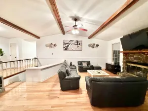 Image of Group Haven Retreat - Sleeps 14