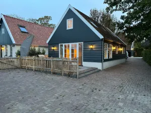 Image of The White Heron