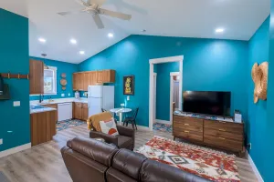 Image of Lake Road Retreat