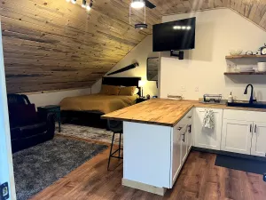 Image of Cozy Guest Suite