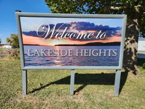 Image of Lake Red Rock Retreat