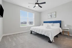 Image of Whitestown Getaway | King Bed