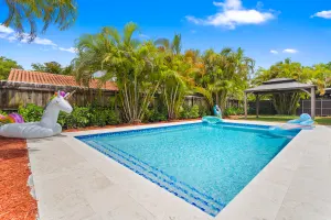 Image of Boho Style 5 BR 2,5 BT Heated Pool Fit 14