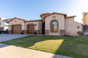 Image of Upscale Comfort in Downtown