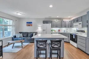 Image of Cozy 2BR Home w/ Gameroom - 10m to Lake Norman+DT