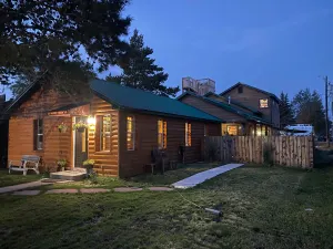 Image of Unit A&B-sleeps 8-with 5 beds-Perfect for families