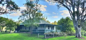 Image of Old Schoolmaster's Cottage on the Barrington River