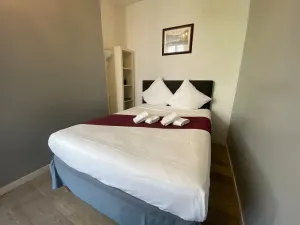 Image of studio lumineux à BORDEAUX CHARTRONS / JARDIN PUBLIC