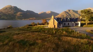 Image of Cottage Hunting, Badan Mugu, Torridon