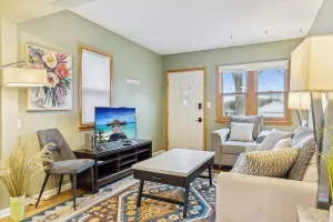 Image of Flyer's Find, remodeled and clean