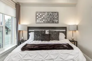 Image of ★ Elite 1 Bedroom Suite ★ 400+Wi-Fi★King Bed★ BYU★