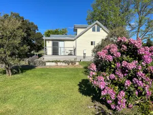 Image of "The Residence" in the heart of Tumbarumba
