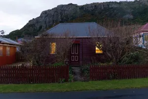 Image of Port Cottage - Bespoke, Charming & Outdoor Bath!