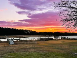 Image of Cozy Cottage with Private Dock- Chesapeake Bay/ Cambridge (Pet-Friendly)