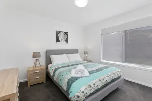 Image of Charlie’s Beach House 1Block to Beach Pet Friendly