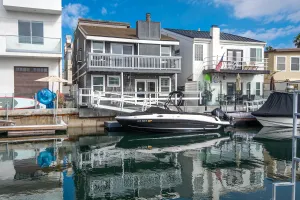 Image of Sunset Island 3 Level Home on the Water sleeps 10