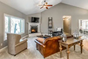 Image of Warm and Luxurious 4 bedroom Executive Estate