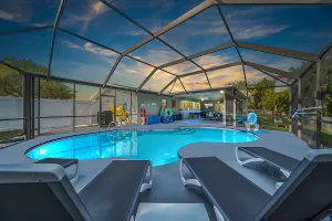 Image of Island Paradise~Heated Pool~HotTub~Cruise Ship~PS5